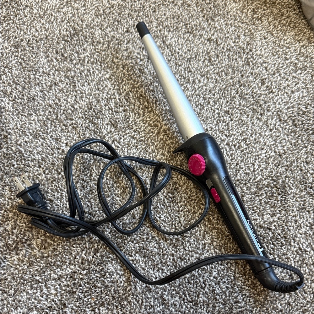 Remington Black and Silver Curling Wand